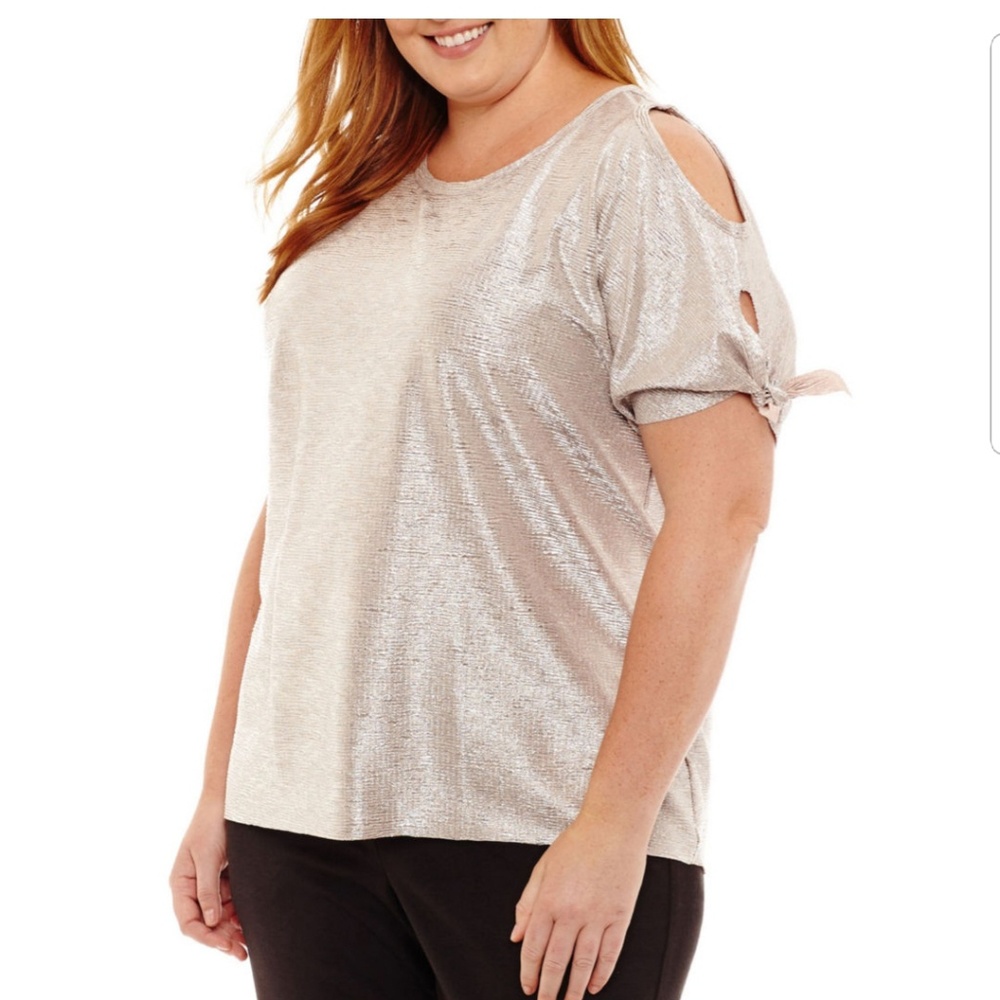 Metallic top